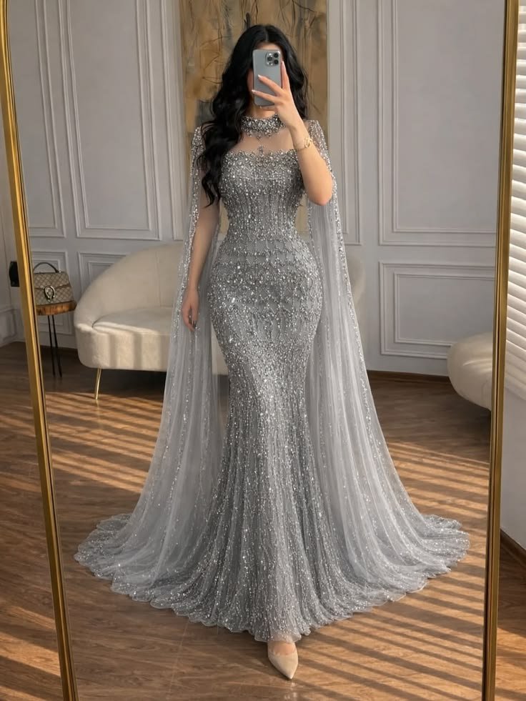 فستان زفاف وسهرة فاخر